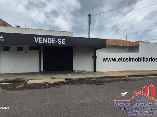 CASA + SALÃO COMERCIAL para Venda em Birigui - 2