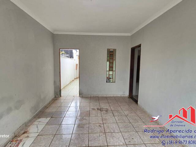 CASA + SALÃO COMERCIAL para Venda em Birigui - 4
