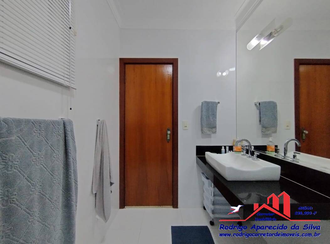 Casa, 3 quartos, 284 m² - Foto 18