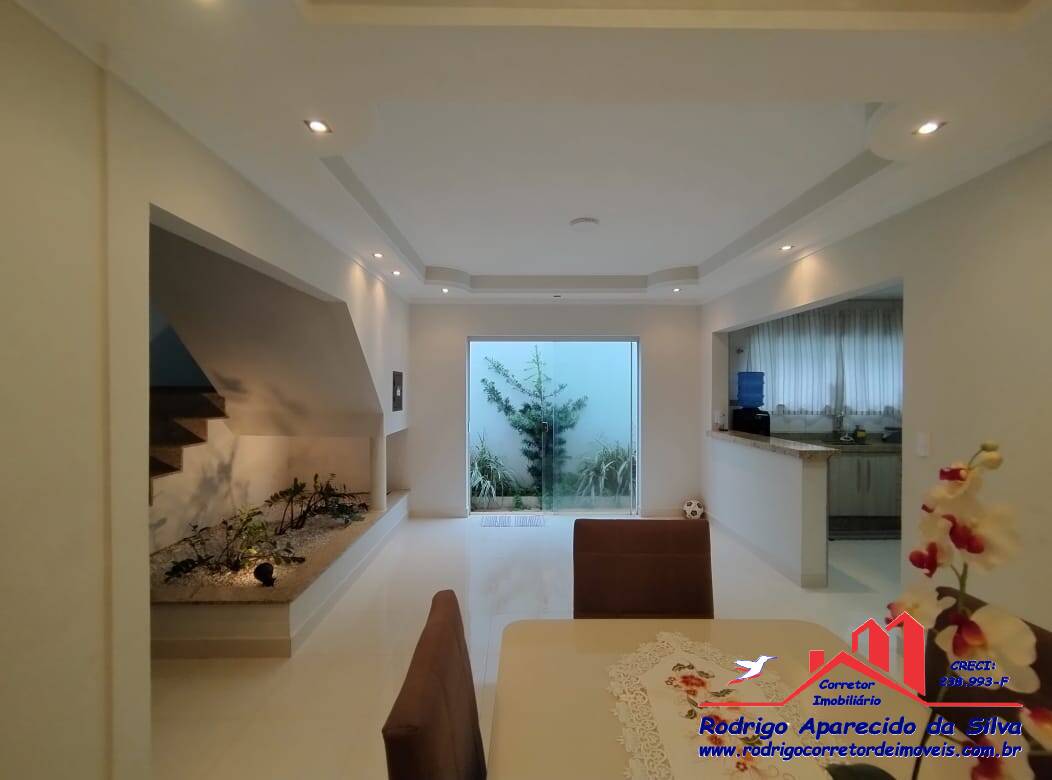 Casa, 3 quartos, 284 m² - Foto 35