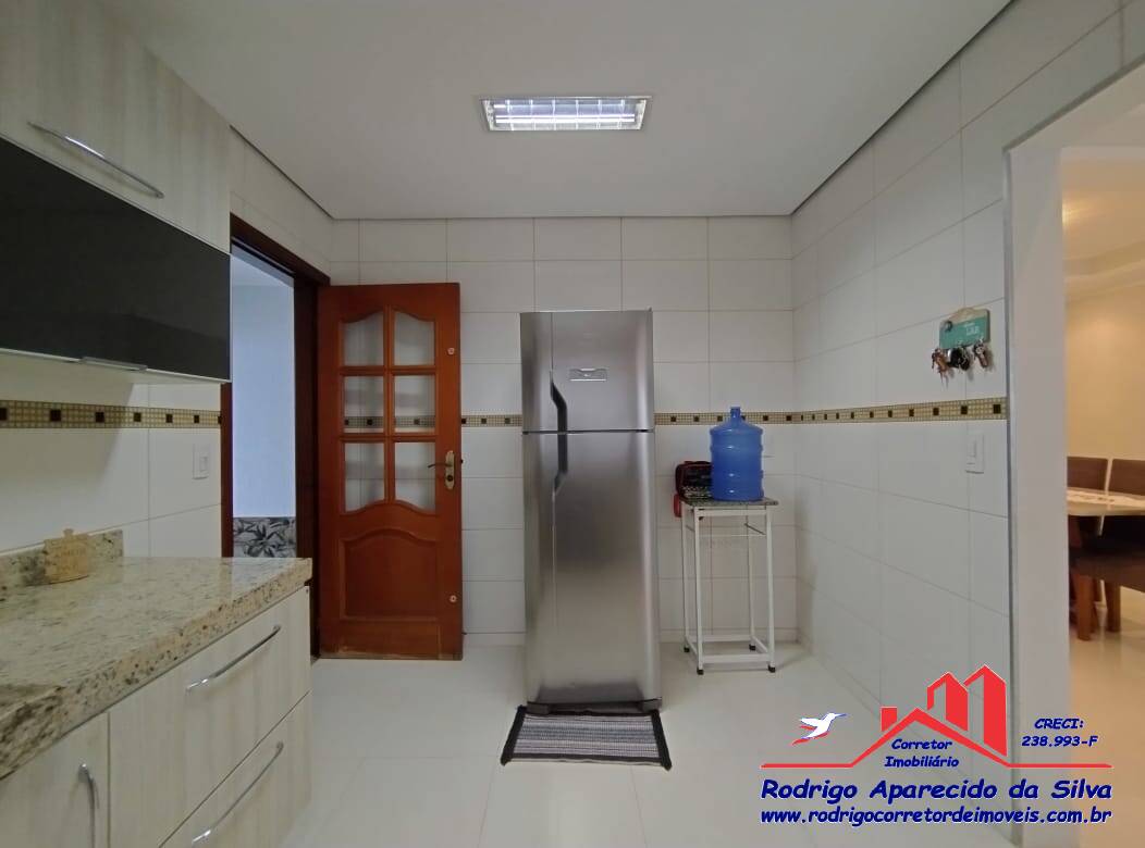 Casa, 3 quartos, 284 m² - Foto 41