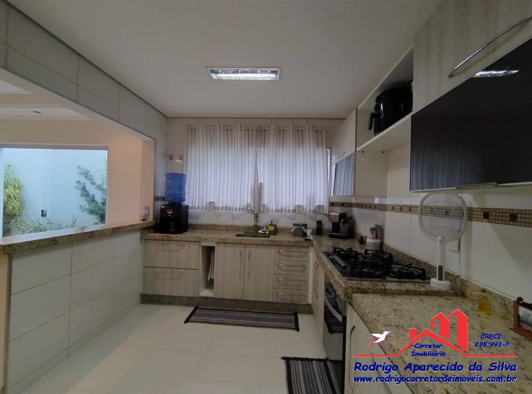 Casa, 3 quartos, 284 m² - Foto 42